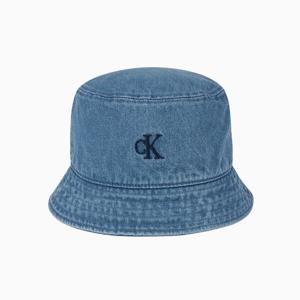 [캘빈클라인 진]공용 스몰 모노그램 로고 데님 버킷햇 4G5042G-LHK