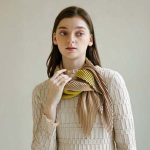 [요이츠] 컬러 배색 플리츠 스카프_YJ08AOPSC80