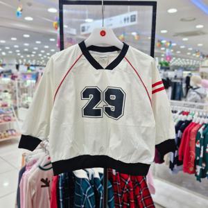 [래핑차일드](모다진주) 화섬 레터링 맨투맨 86119-332-03_JJ