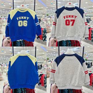 [래핑차일드](모다진주) 레터링 배색 맨투맨 86119-332-01_JJ