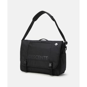 데상트 워딩 메신저백 B1 SR123UBG14 BLK0 IVY0