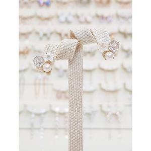 볼라레 세이브존03 볼라레 선물박스 작은 자개 꽃 귀걸이 spe898