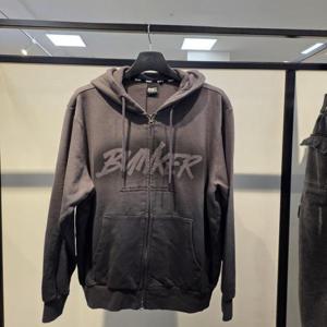 엠할리데이 HC21 레터링그라데이션 후드집업 MQ1TU059