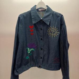 Latium HC06 크롭 루즈핏 스트링 남방 자수 청셔츠블라우스 T2613bl06