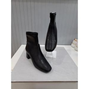 리바디 세이브존08 리바디스티치포인트베이직앵글부츠 2023RD0511H-1