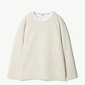 STCO 세이브존04 레이어드 슬릿넥 티셔츠 1TS25101S