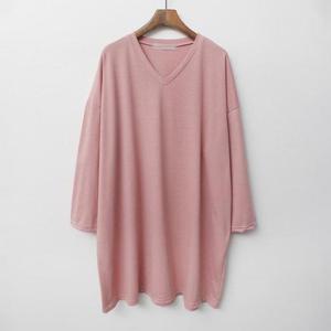 아이우먼 데이지심플브이와이드티 NOC513M412 빅사이즈