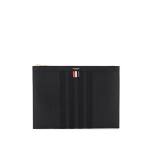 톰브라운 클러치 파우치 MAC167A00198001 BLACK DOM