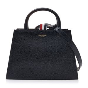 [톰브라운] 여성 트래피즈 페블 토트백 UAG073A 00198 001