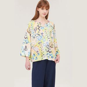 [베네통]유화 프린팅 블라우스 (BABLF9531)