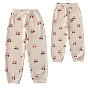 [블루독8-키즈] 크림 체리올오버조거팬츠 기모 트레이닝 바지 여아 두돌선물 초등학생 25C2541550