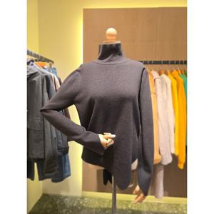 [러브앤쇼] 밑단 사선 하이넥 니트 GCFMGKT07