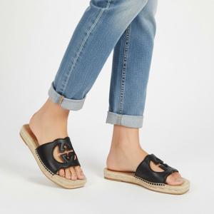 GUCCI 인터로킹 G 컷아웃 슬라이드 샌들 (725260 US000 1000)