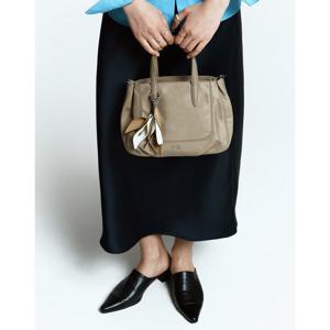 [닥스핸드백][쇼핑백동봉]베이지 플라워 참장식 나일론 토트백s DCBA6E535