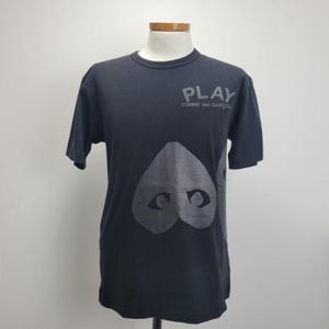 [Comme-des-Garcons] 꼼데 남성 플레이 하트 프린트 반팔 티셔츠 Black P1T196