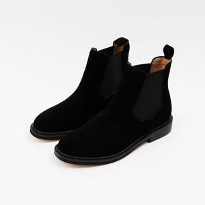 [신난다슈] 여성 앵클부츠 2cm 여자 숏 첼시 앵글 부츠 소가죽 스웨이드 통굽 MA2519311 블랙