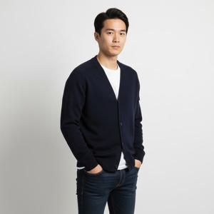 스톤아일랜드  스톤 남성 와펜 패치 브이넥 울 가디건(네이비) K2S15 5100065 S00B4 V0020