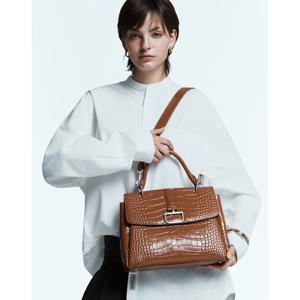 [닥스ACC][BIRKBECK CHARLOTTE] 브라운 크로커 엠보 버클장식 소가죽 토트백 DCBA6E834