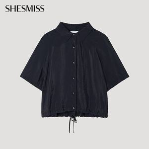 [쉬즈미스] 백 슬릿 스트링 셔츠_SWWSTP22140_DN