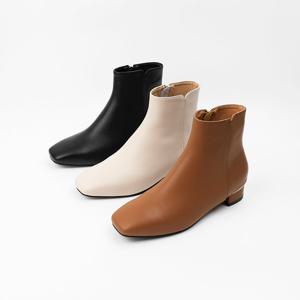 [신난다슈] 여성 앵클부츠 3cm 3종 여자 숏 플랫 앵글 부츠 소가죽 발편한 통굽 GDR253028