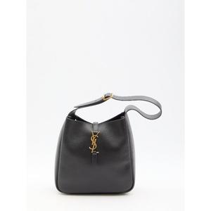 생로랑 카산드르 로고 클로저 그레인드 가죽 스몰 백 713938AAA