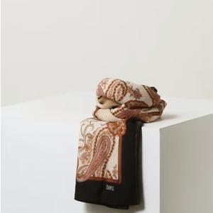 [닥스핸드백] 브라운 로고프린트 울혼방 스카프 DCSC5F072W2