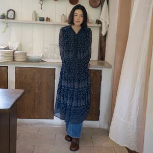 [써스데이아일랜드][여성]네크 벨벳 포인트 플라워 원피스(T256MOP173W)