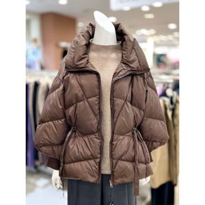 [트리아나]벌룬 소매 스트링 하이넥 구스 다운 점퍼 TI4FA22_BR_