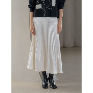 [탱커스]밴딩 플리츠 새틴 롱 스커트 (TX3SK009L0)