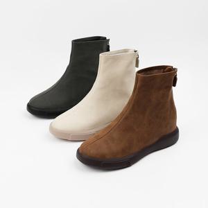 [신난다슈] 여성 앵클부츠 5cm 3종 여자 숏 앵글 부츠 소가죽 발편한 키높이 통굽 LD256364