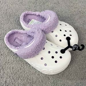 크록스 우먼 바야 라인드 퍼즈 스트랩 클로그 206633-577