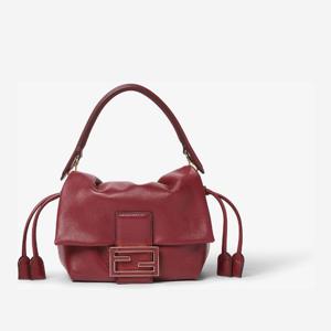 펜디 소프트 가죽 플랩 마마 토트백 8BS105ABVE F0YPU F0YPU