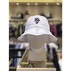 [파리게이츠]521F1CP007_WH-여성 챙 로고자수 디테일 변형햇-(26년S S)