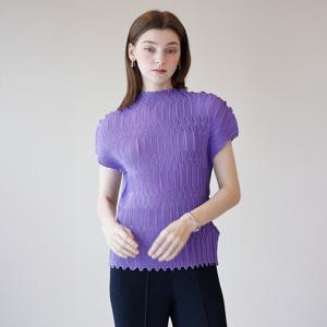 [요이츠] 헥사곤 텍스처 플리츠 블라우스_YJ05WNPBL08