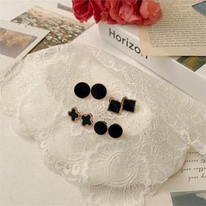 [마물샵] 시크 블랙 티타늄 스틸 귀걸이 이어링