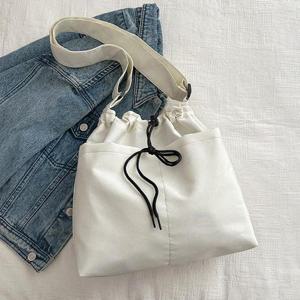 여자가방 양쪽 포켓 큰가방 빅크로스백