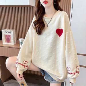 [잇백잇슈] 하트엠보싱맨투맨 러블리 오버핏 캐주얼