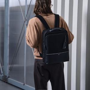 [헤지스ACC] 블랙 라인배색 백팩 HJBA4F060BK