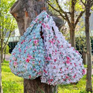 캐주얼컬러 플라워패턴 팝콘 볼륨 디테일 쇼퍼숄더백