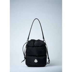 25 FW 몽클레어 여성 카라독 버킷 백  mon0261049blk