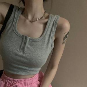 버튼 골지 라운드 슬리브리스 탑 JSC-d0126