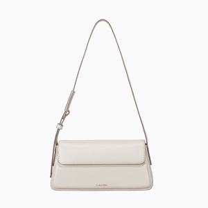 [캘빈클라인 진]여성 벨티드 스몰 숄더 백 4K3110G-WGY