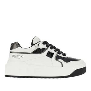 발렌티노 화이트 블랙 레이스업 스니커즈 7Y2S0G37 WRI 6S0