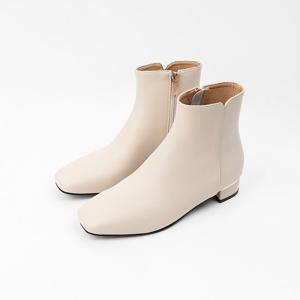 [신난다슈] 여성 앵클부츠 3cm 여자 숏 플랫 앵글 부츠 소가죽 발편한 통굽 GDR253028 베이지