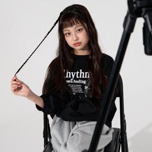 [더데이걸]크롭 맨투맨티셔츠TGMA24T01