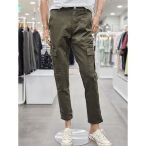 [지프]남녀공용 아웃포켓 슬림테이퍼드 카고팬츠(JQ3PTU131_KH)_