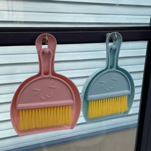 스마일 미니 빗자루 쓰레받기 세트 그린 미니빗자루 빗자루 빗자루세트 책상빗자루 방빗자루