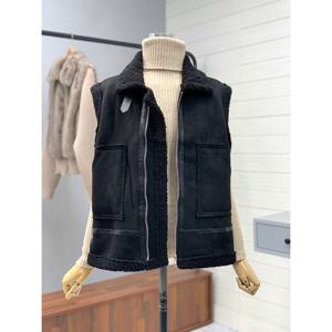 [애티쉬]뽀글 스웨이드 니트조끼 BNS1R854