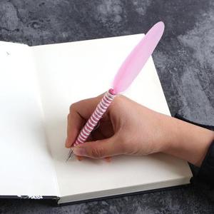 볼펜 캔디롤 깃털 젤잉크 깃펜 깃털볼펜