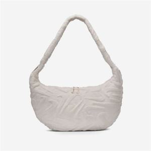 나이키 스포츠웨어 인조 퍼 슬라우치백(19L) - 030 HQ7515 262713